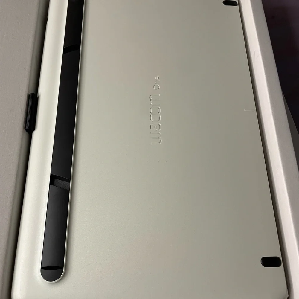 Wacom One 11.6” drawing tablet